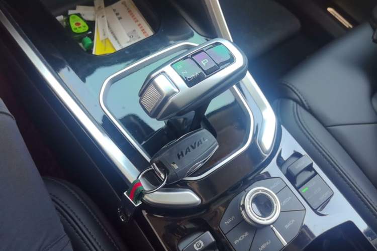 Used Haval H6 2017 Blue Label 2.0T Automatic Two-Wheel Drive Smart Edition Gear Lever