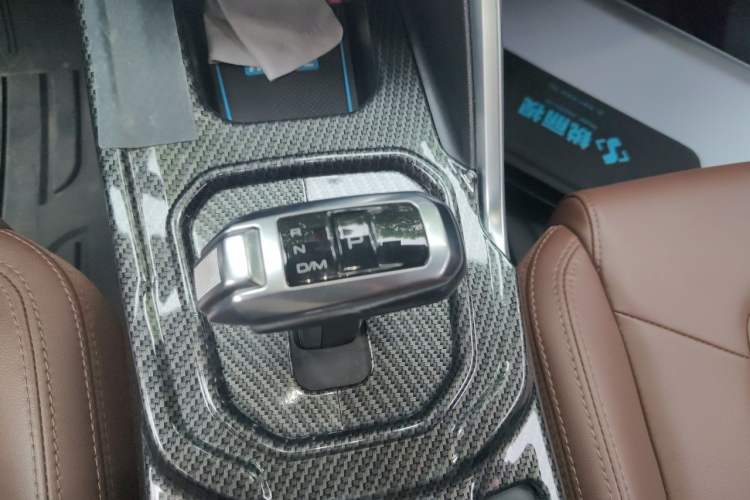 Used Haval H6 2017 Blue Label 2.0T Automatic Two-Wheel Drive Leading Model Gear Lever