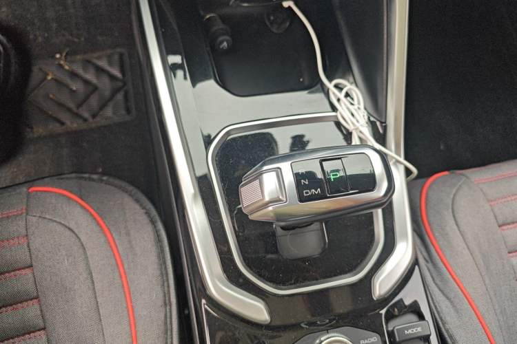 Used Haval H6 2017 Blue Label 2.0T Automatic Two-Wheel Drive Smart Edition Gear Lever