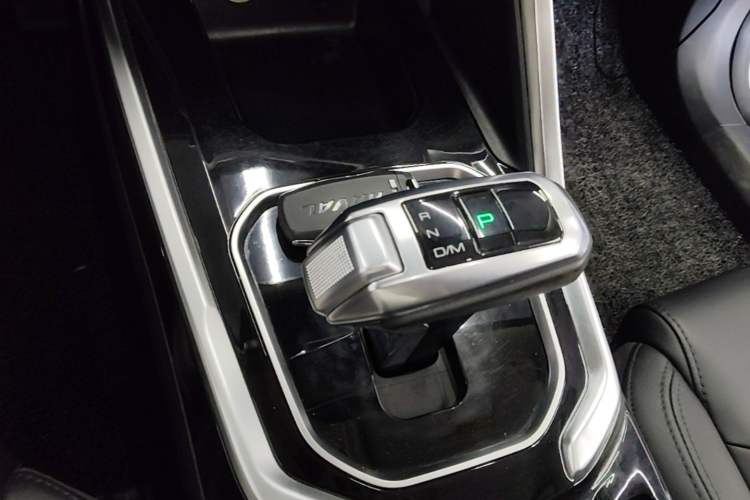 Used Haval H6 2017 Blue Label 2.0T Automatic Two-Wheel Drive Smart Edition Gear Lever