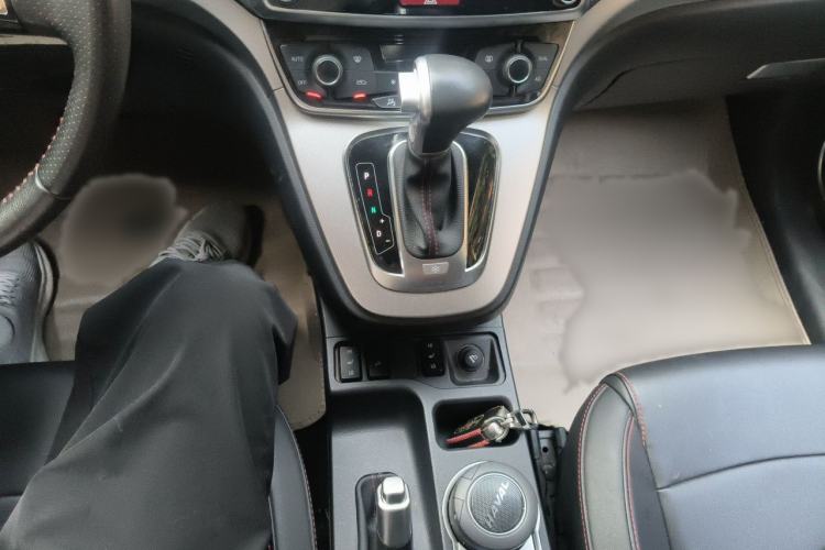 Used Haval H6 2017 Red-Label Sport Edition 1.5T Automatic Two-Wheel Drive Luxury Model Gear Lever