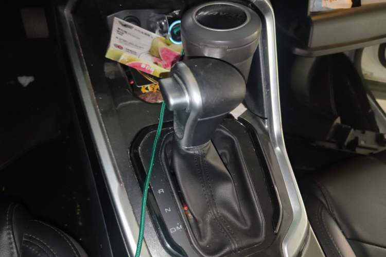 Used Haval H6 2017 Red-Label 1.5T Automatic Two-Wheel Drive Smart Edition Gear Lever