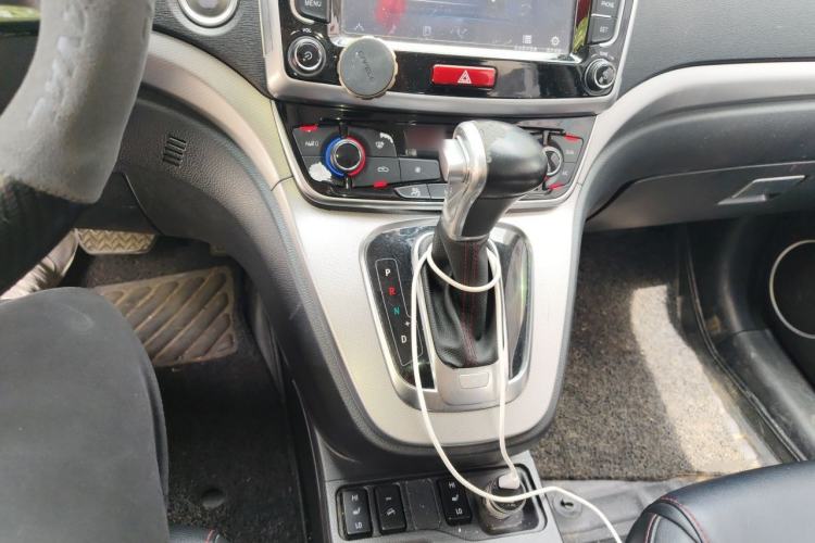 Used Haval H6 2017 Blue Label Sport Edition 1.5T Automatic Two-Wheel Drive Luxury Model Gear Lever