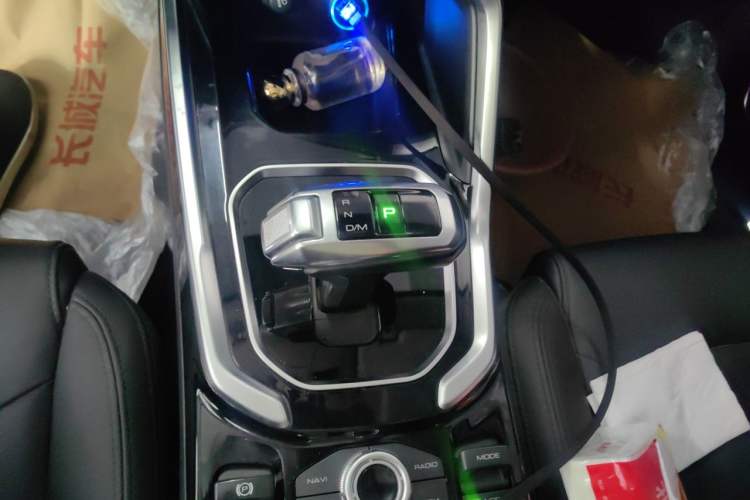 Used Haval H6 2017 Blue Label 2.0T Automatic Two-Wheel Drive Leading Model Gear Lever