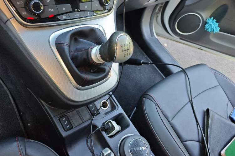 Used Haval H6 2017 Blue Label Sport Edition 1.5T Manual Two-Wheel Drive Elite Model Gear Lever