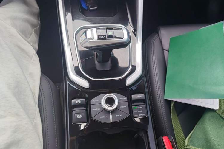 Used Haval H6 2017 Blue Label 2.0T Automatic Two-Wheel Drive Smart Edition Gear Lever
