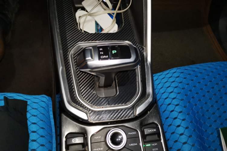 Used Haval H6 2017 Blue Label 2.0T Automatic Two-Wheel Drive Leading Model Gear Lever