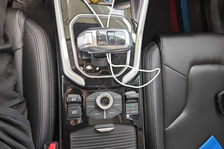 Used Haval H6 2017 Blue Label 2.0T Automatic Two-Wheel Drive Smart Edition Gear Lever