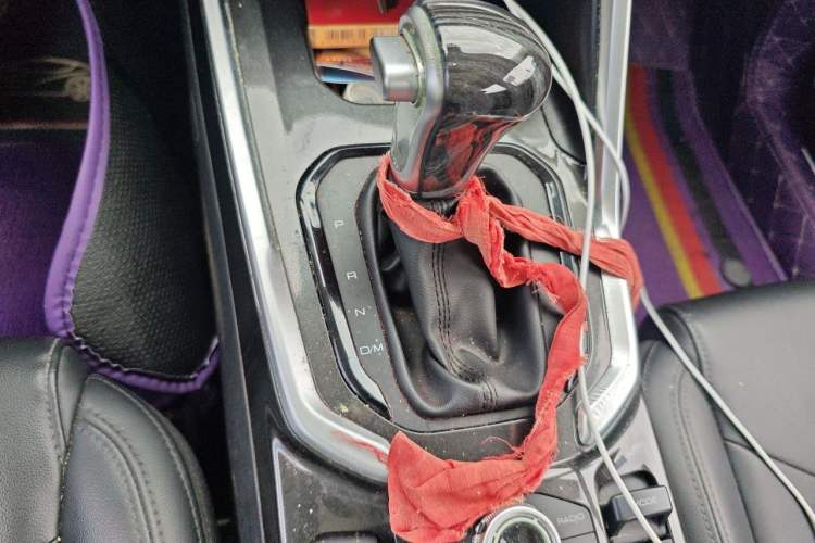Used Haval H6 2017 Red-Label 1.5T Automatic Two-Wheel Drive Smart Edition Gear Lever