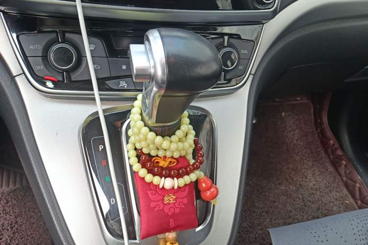 Used Haval H6 2017 Red-Label Sport Edition 1.5T Automatic Two-Wheel Drive Luxury Model Gear Lever