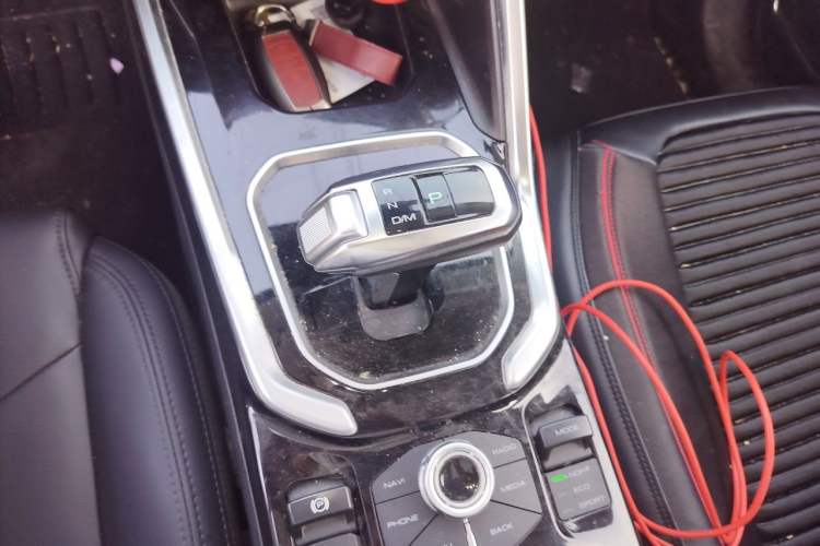 Used Haval H6 2017 Blue Label 2.0T Automatic Two-Wheel Drive Smart Edition Gear Lever