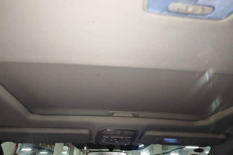 Used Haval H6 2017 Red-Label Sport Edition 1.5T Manual Two-Wheel Drive Elite Model Headliner