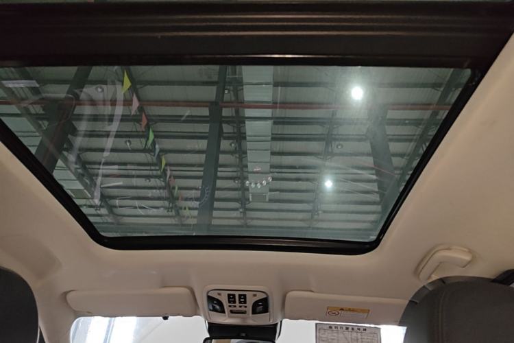 Used Haval H6 2017 Red-Label 1.3T Automatic Two-Wheel Drive ZhiShang Model Headliner