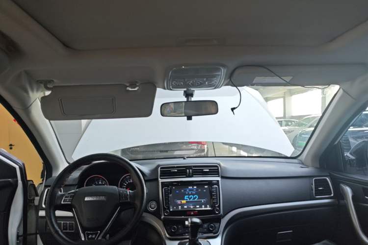 Used Haval H6 2017 Revised Blue-Label Sport Version 1.5T Automatic Two-Wheel Drive Luxury Trim Headliner