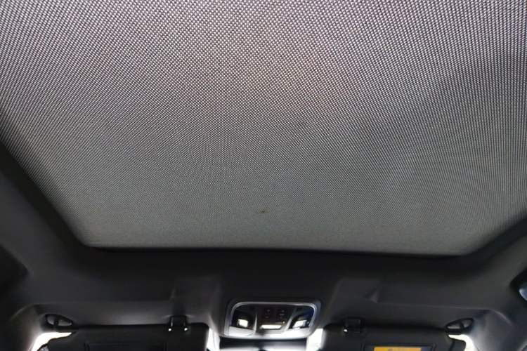Used Haval H6 2017 Blue Label 1.5T Automatic Two-Wheel Drive ZhiShang Model Headliner