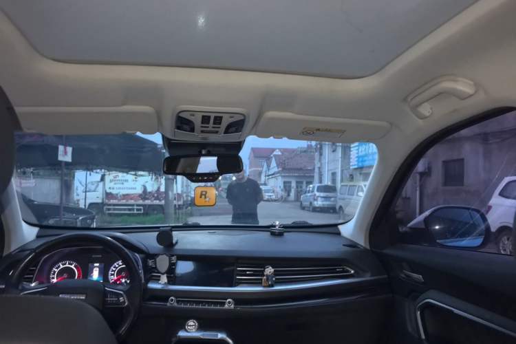Used Haval H6 2017 Blue Label 1.5T Automatic Two-Wheel Drive ZhiShang Model Headliner