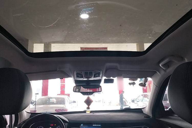 Used Haval H6 2017 Blue Label 1.5T Automatic Two-Wheel Drive ZhiShang Model Headliner