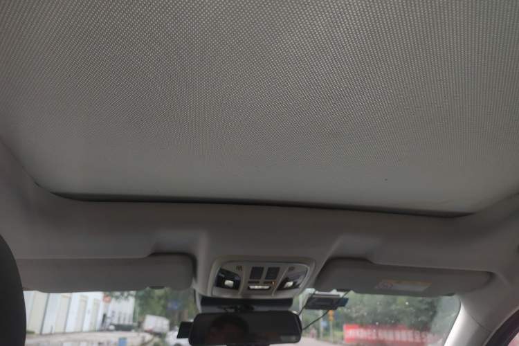 Used Haval H6 2017 Blue Label 2.0T Automatic Two-Wheel Drive Smart Edition Headliner