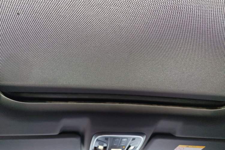 Used Haval H6 2017 Red Label 2.0T Automatic Two-Wheel Drive ZhiShang Model Headliner
