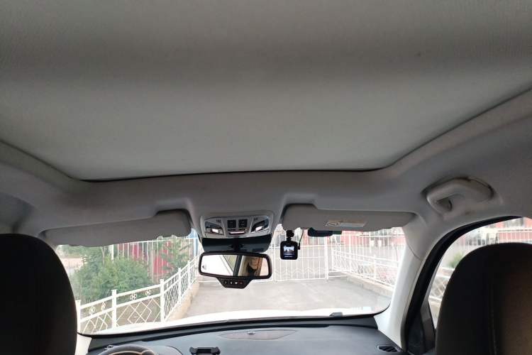 Used Haval H6 2017 Red Label 2.0T Automatic Two-Wheel Drive ZhiShang Model Headliner