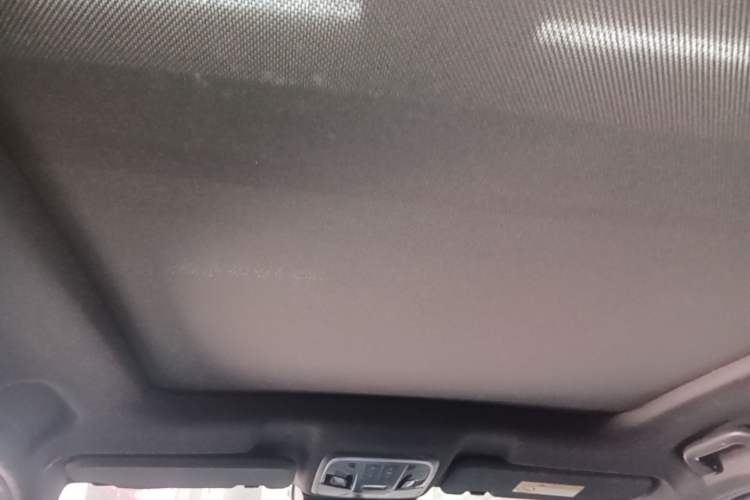 Used Haval H6 2017 Red-Label 1.5T Automatic Two-Wheel Drive Smart Edition Headliner