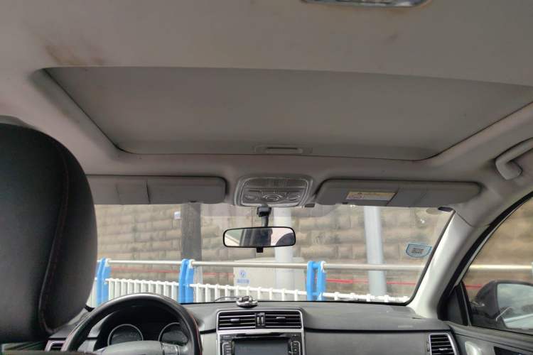 Used Haval H6 2017 Red-Label Sport Edition 1.5T Manual Two-Wheel Drive Elite Model Headliner