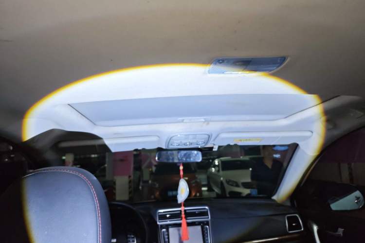 Used Haval H6 2017 Red-Label Sport Edition 1.5T Manual Two-Wheel Drive Elite Model Headliner