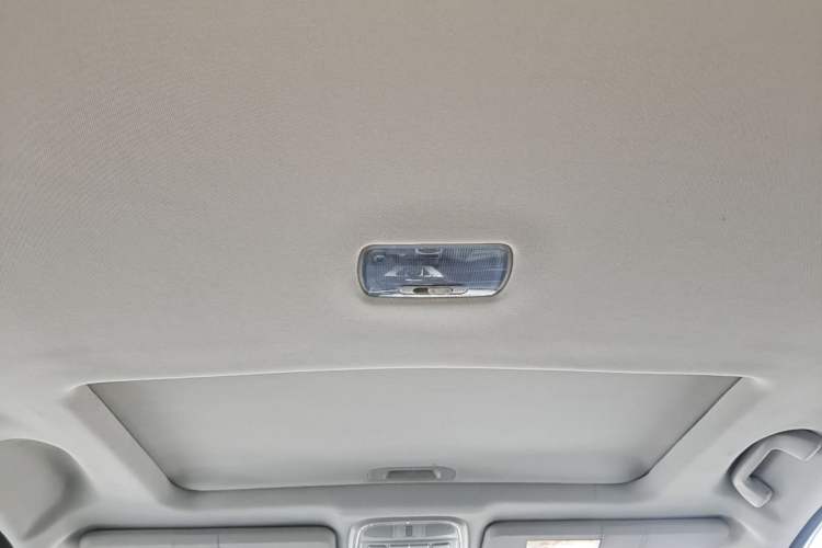 Used Haval H6 2017 Blue Label Sport Edition 1.5T Automatic Two-Wheel Drive Luxury Model Headliner