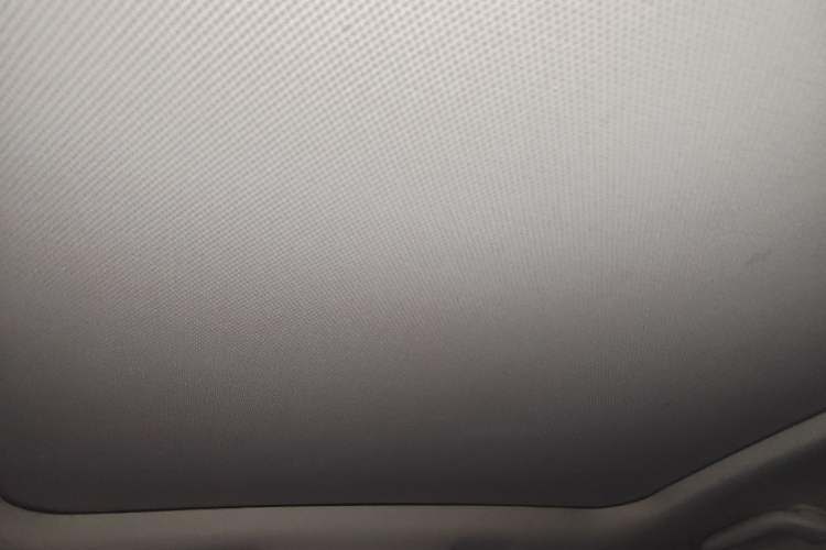 Used Haval H6 2017 Red-Label 1.5T Automatic Two-Wheel Drive Smart Edition Headliner