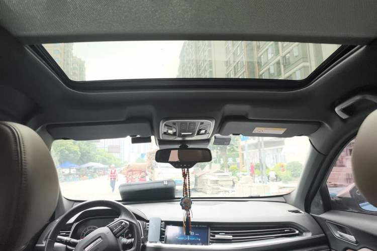 Used Haval H6 2017 Red-Label 1.5T Automatic Two-Wheel Drive Smart Edition Headliner