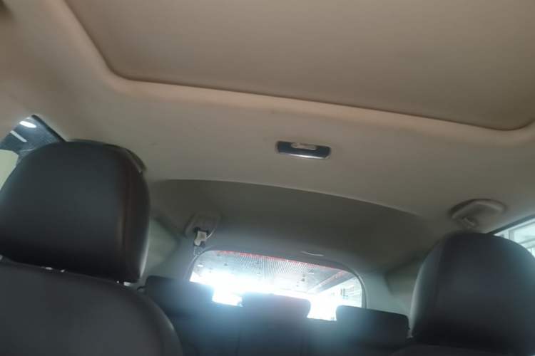 Used Haval H6 2017 Blue Label Sport Edition 1.5T Automatic Two-Wheel Drive Luxury Model Headliner
