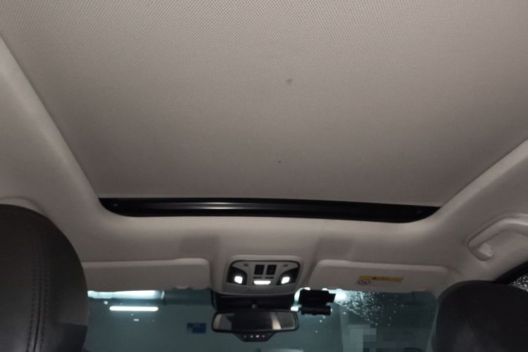 Used Haval H6 2017 Red-Label 1.5T Automatic Two-Wheel Drive Smart Edition Headliner