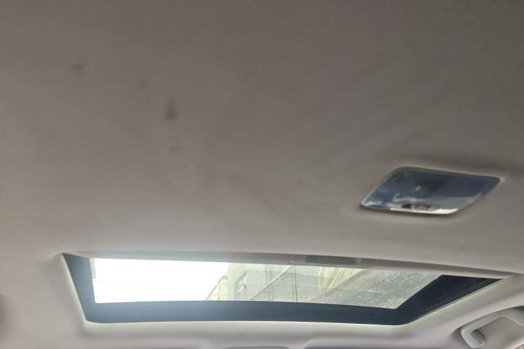 Used Haval H6 2017 Classic Edition 1.5T Automatic Two-Wheel Drive Elite Model Headliner
