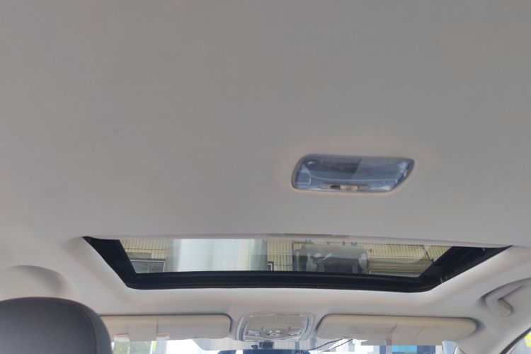Used Haval H6 2017 Blue Label Sport Edition 1.5T Automatic Two-Wheel Drive Luxury Model Headliner