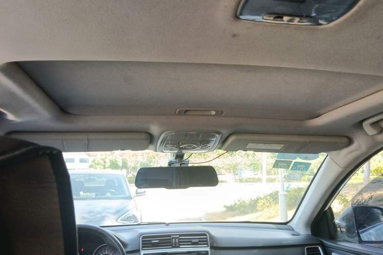 Used Haval H6 2017 Red-Label Sport Edition 1.5T Manual Two-Wheel Drive Elite Model Headliner