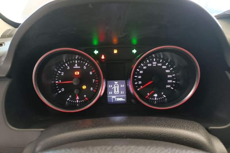 Used Haval H6 2017 Red-Label Sport Edition 1.5T Manual Two-Wheel Drive Elite Model Instrument Cluster