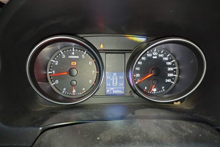Used Haval H6 2017 Classic Edition 1.5T Automatic Two-Wheel Drive Elite Model Instrument Cluster
