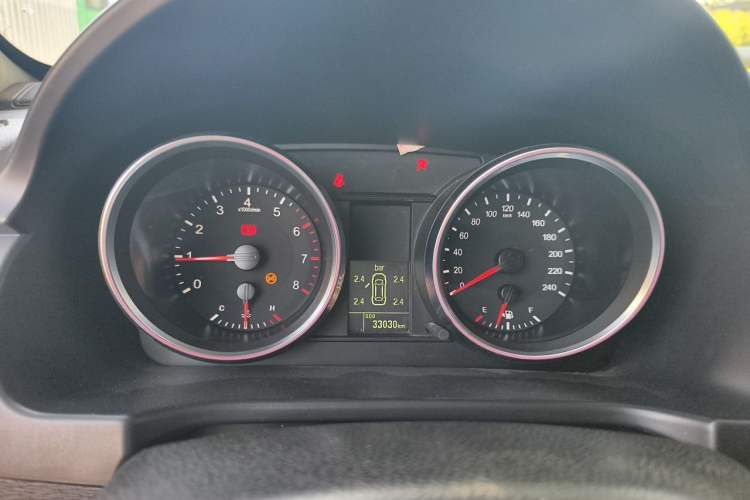 Used Haval H6 2017 Red-Label Sport Edition 1.5T Manual Two-Wheel Drive Elite Model Instrument Cluster