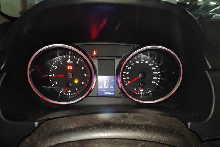 Used Haval H6 2017 Red-Label Sport Edition 1.5T Manual Two-Wheel Drive Elite Model Instrument Cluster