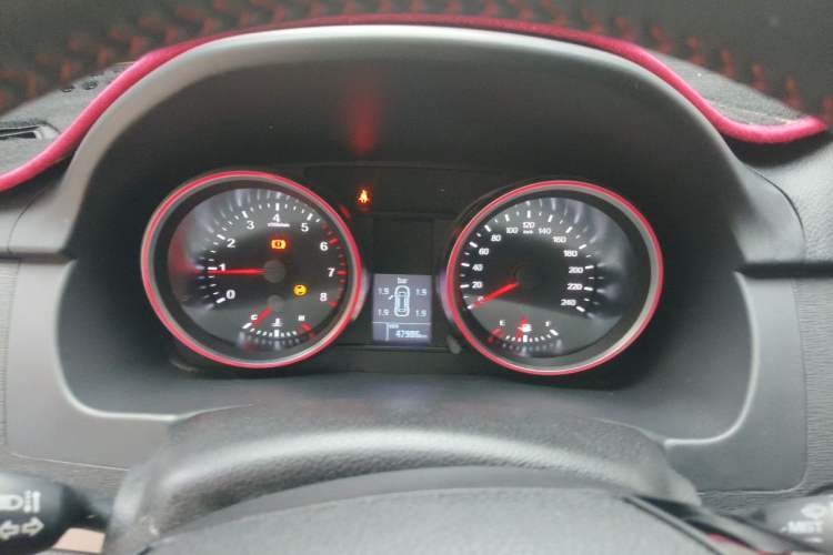 Used Haval H6 2017 Blue Label Sport Edition 1.5T Manual Two-Wheel Drive Elite Model Instrument Cluster
