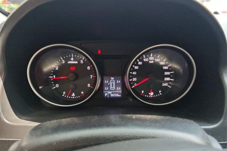 Used Haval H6 2017 Classic Edition 1.5T Automatic Two-Wheel Drive Elite Model Instrument Cluster
