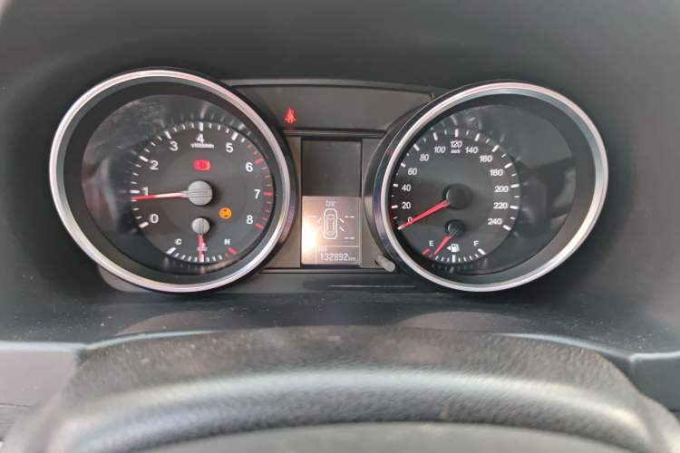 Used Haval H6 2017 Red-Label Sport Edition 1.5T Manual Two-Wheel Drive Elite Model Instrument Cluster