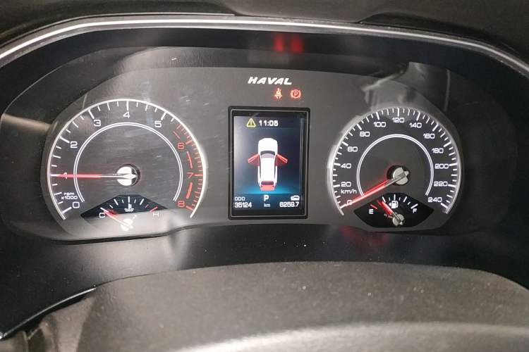 Used Haval H6 2017 Red Label 2.0T Automatic Two-Wheel Drive ZhiShang Model Instrument Cluster