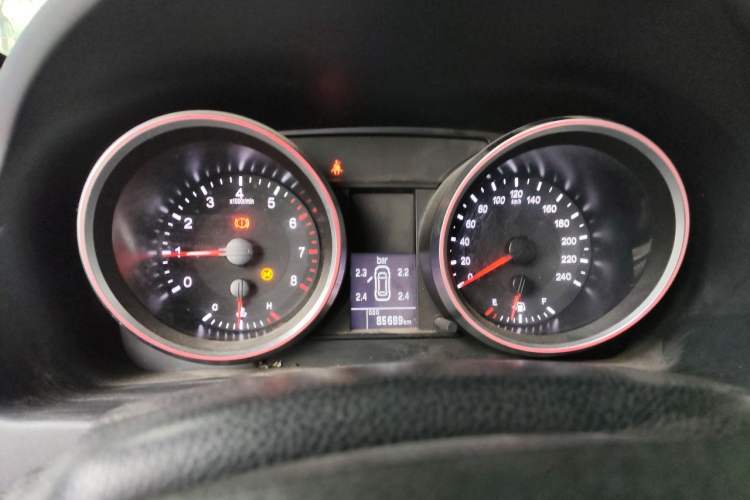 Used Haval H6 2017 Red-Label Sport Edition 1.5T Manual Two-Wheel Drive Elite Model Instrument Cluster