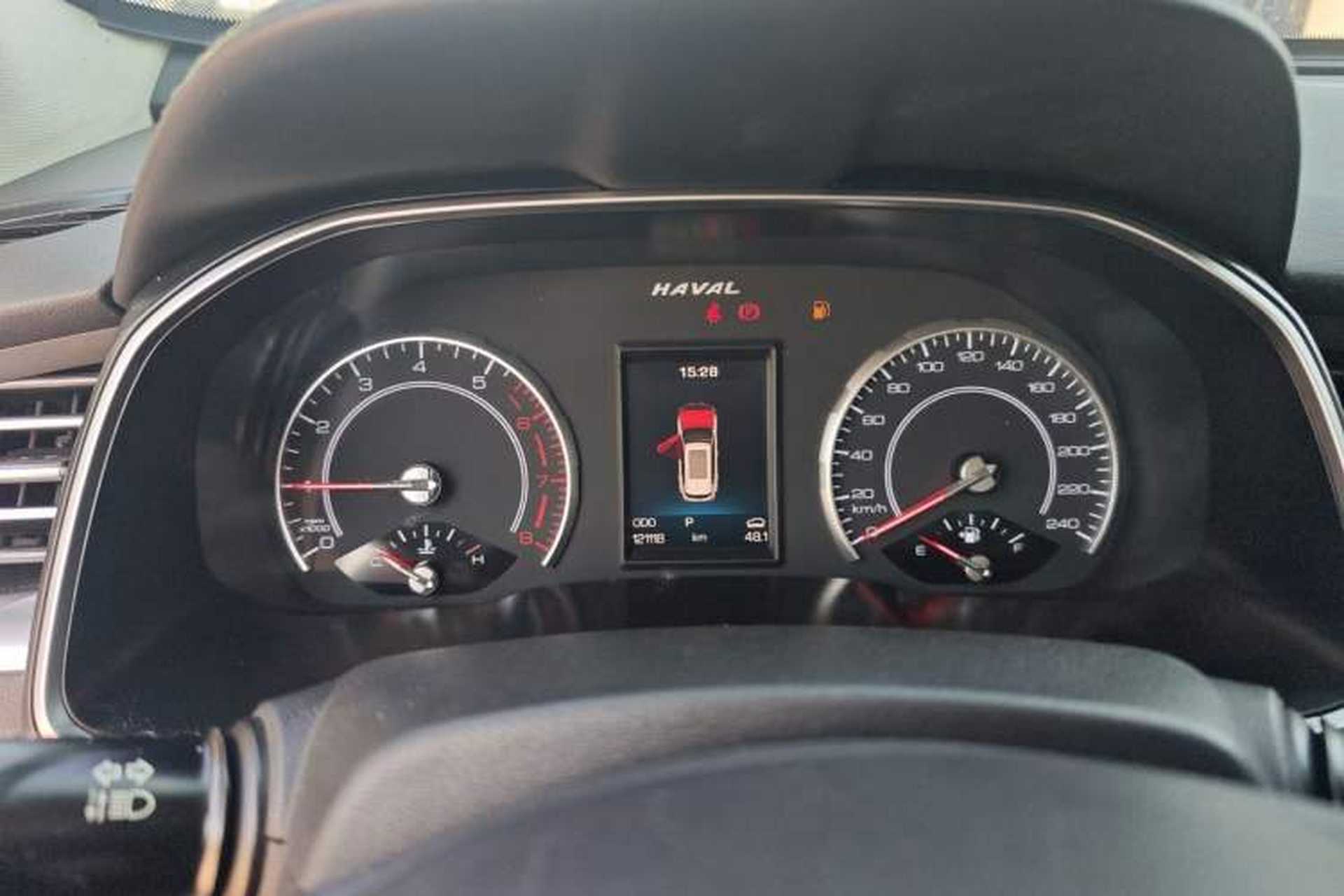 Used Haval H6 2017 Red Label 2.0T Automatic Two-Wheel Drive ZhiShang Model Instrument Cluster