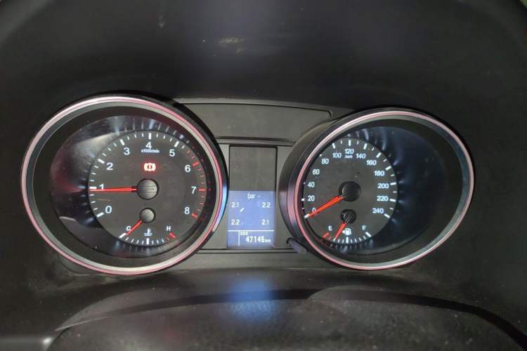 Used Haval H6 2017 Red-Label Sport Edition 1.5T Manual Two-Wheel Drive Elite Model Instrument Cluster