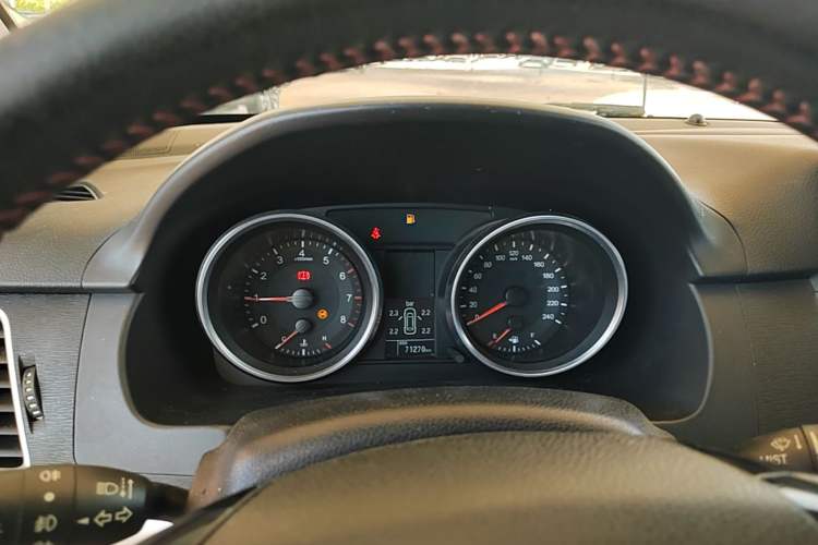 Used Haval H6 2017 Blue Label Sport Edition 1.5T Manual Two-Wheel Drive Elite Model Instrument Cluster