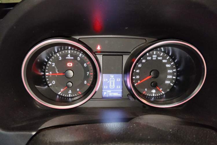 Used Haval H6 2017 Red-Label Sport Edition 1.5T Automatic Two-Wheel Drive Luxury Model Instrument Cluster