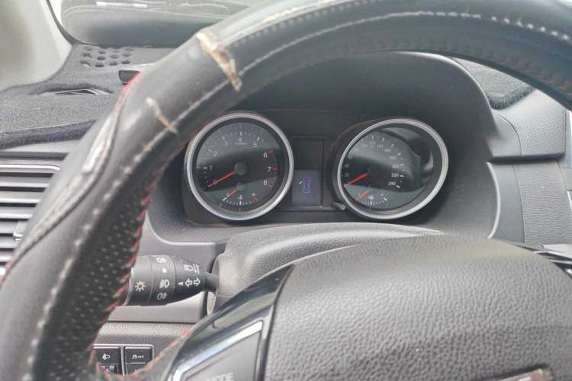 Used Haval H6 2017 Blue Label Sport Edition 1.5T Manual Two-Wheel Drive Elite Model Instrument Cluster