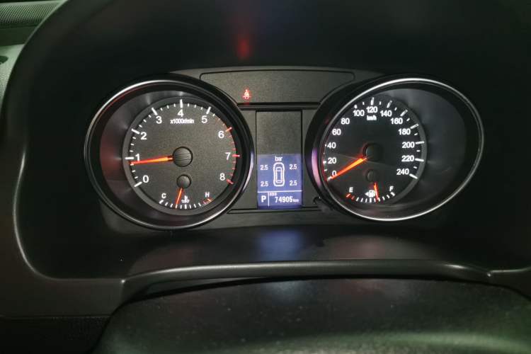 Used Haval H6 2017 Classic Edition 1.5T Automatic Two-Wheel Drive Elite Model Instrument Cluster